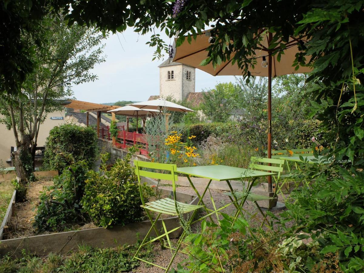 Auberge De Poil Eksteriør billede